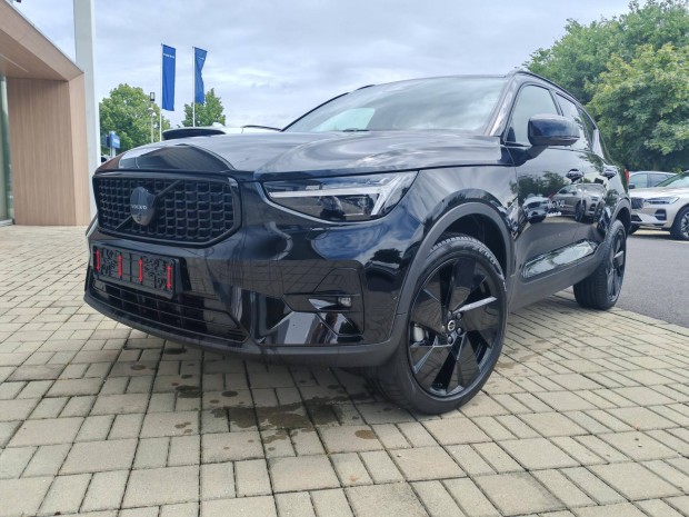 Volvo XC40 2.0 [B4] Mhev Ultra Dark Black Editi...